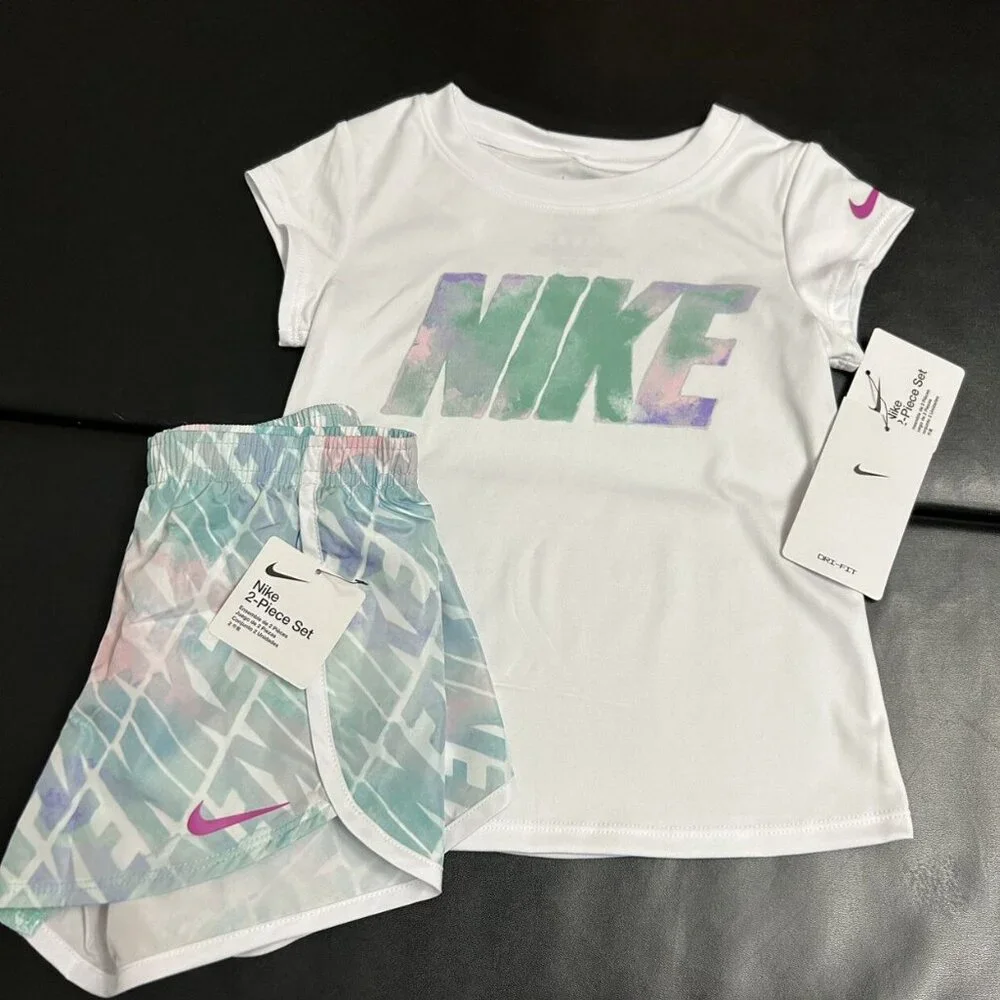 NWT Nike Athletic Set Girls Size 5